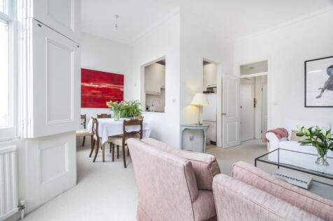 Lettings Brook Green Blythe Road - Reception 2.jpg
