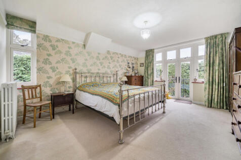 1386553-9-692db14...