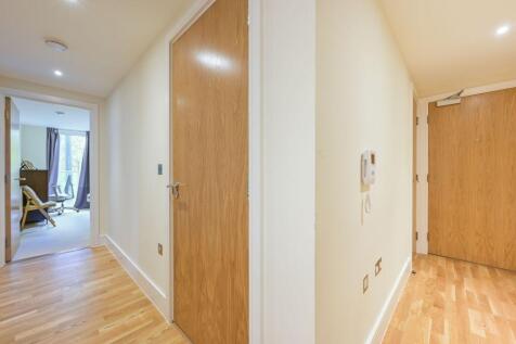 Edgemere House, E14, Limehouse, London, E14 photo 4