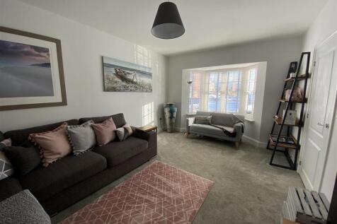 Skitteridge Wood Road, Langley Country Park, Derby photo 3