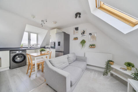 1395715-1-6965046...