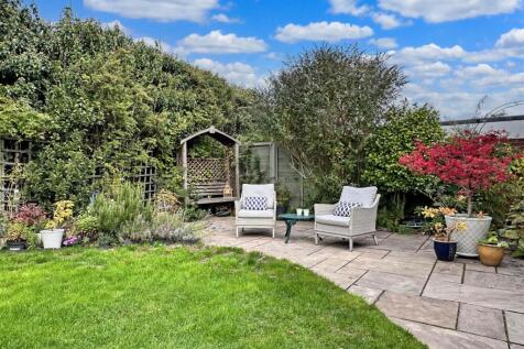 Paved Seating Area 314