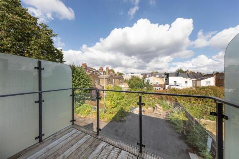 Stainforth Road, E17