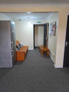 2 Rooms in Cockhill Lane Rednal  photo 4