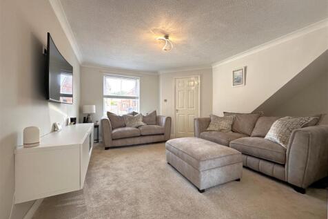 Generous Lounge 219