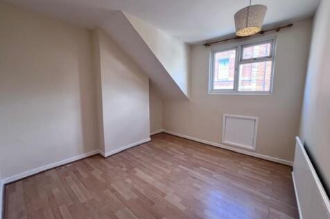 bedroom one.jpg