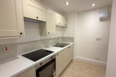 Higher Woodfield Road, Torquay, TQ1 2JZ photo 4