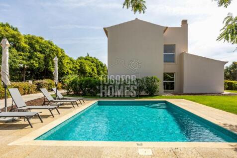 Villa &amp; Pool