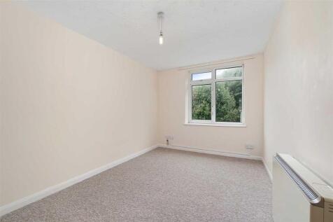 139, Alexandra Court, Alexandra Road, Ford, Plymouth photo 5