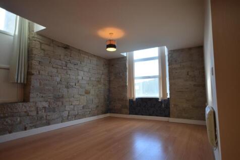 Lounge / Kitchen