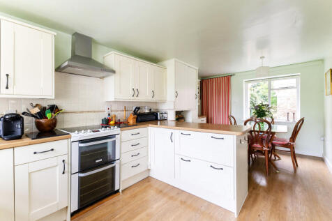 24 Kitchen Breakfast