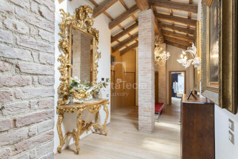 Interno