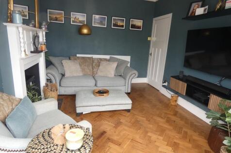Front Lounge