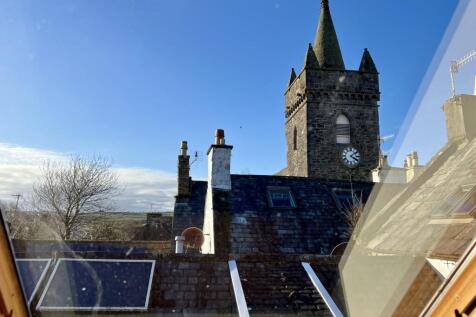 Ironstones, 70 High Street, Kirkcudbright - Willia