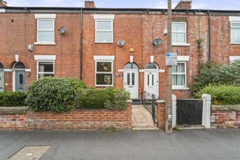 Sale, M33 - property photo
