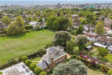 The Droveway, 22A-032.JPG