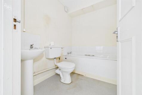 Flat 3, 38, Rivers Street Walcott, Bath, BA1 2QA |