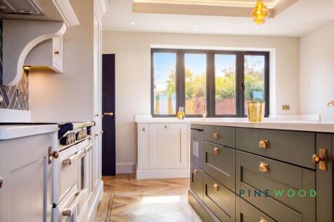 KITCHEN/BREAKFAST ROOM/SITTING ROOM/LIVING AREA