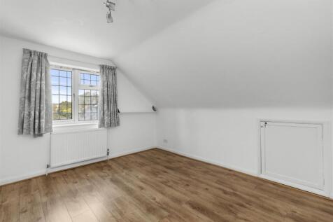 81 Sheepcote Dell Rd, HP15 6TL-2.jpg