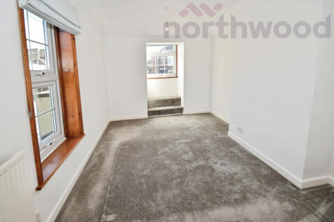 1-bed flat on St Stephens Square, Norwich, NR1, £800/mo
