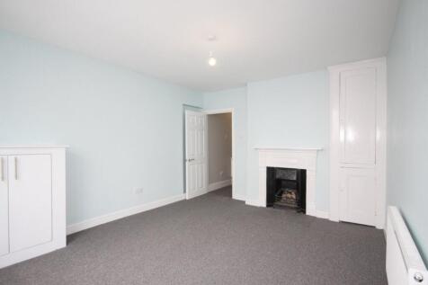 Central Location | Split-Level Apartment | Genero