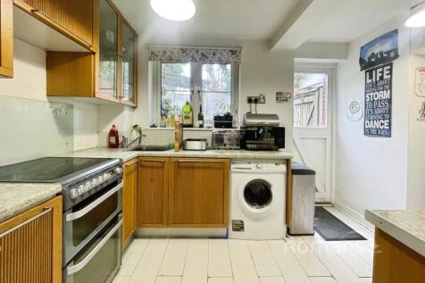 Upper Basingwell Street, Bishops Waltham, Southampton, SO32 photo 5