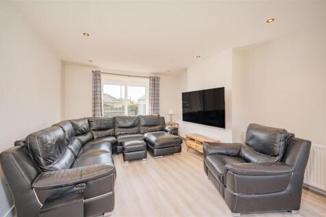 40 Lowson Avenue Carnoustie-1.jpg