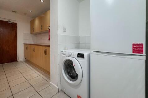 St. Peters Road, Reading, RG6 photo 5
