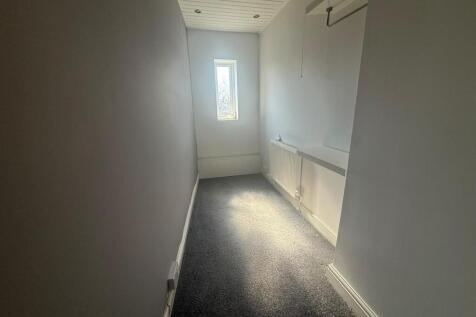 Room 3.jpg