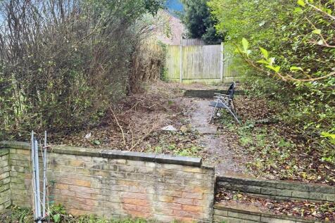 c379dd50-767f7a9d...