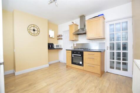 Kitchen 1 Use.JPG