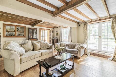 Vale Cottage, 4 Butchers Lane, Pattishall