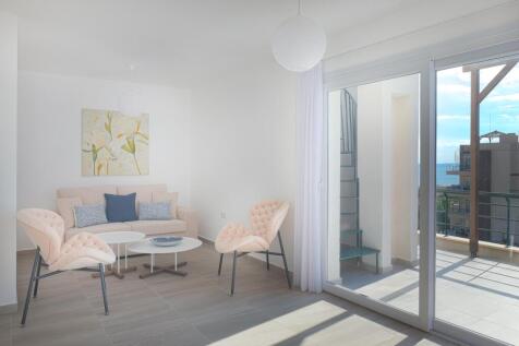 2 bedroom Penthouse with amazing panaromic views Image 9999 12
