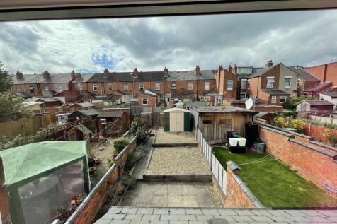 Ludlow Garden and Bike shed