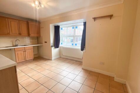 Alexandra Road, Great Wakering, Southend-on-Sea photo 5