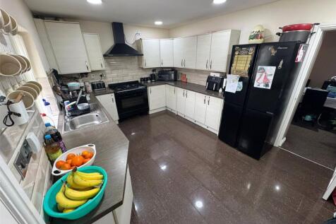 3 bed, 1 bath Terraced in Birmingham - Photo 8