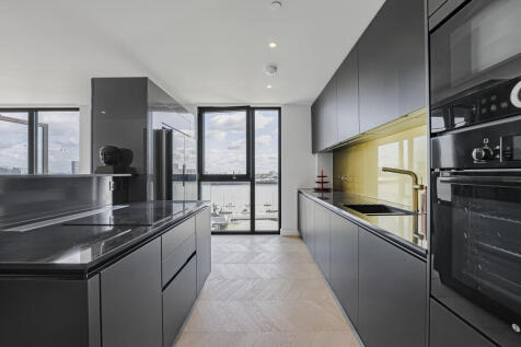 Kitchen (1).jpg