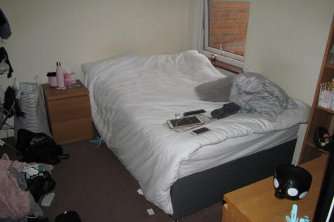 579, Grange Avenue, Reading, Berkshire, RG6 photo 4