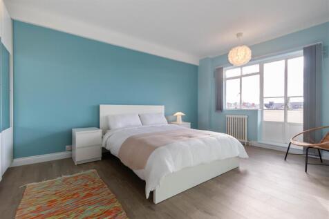 bedroom1.jpg