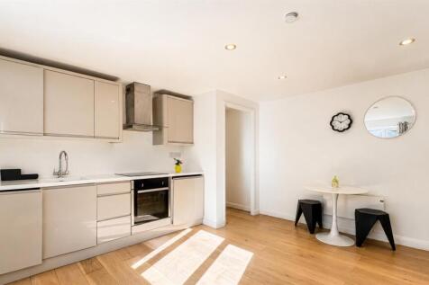Jade Close, 1 bed For Sale By Barrain London Estat
