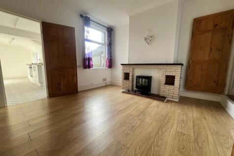 Crescent Road photo 3