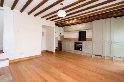 Kitchen / Lounge