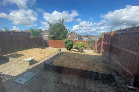 32 Whitmore Park Drive - rear garden.jpg