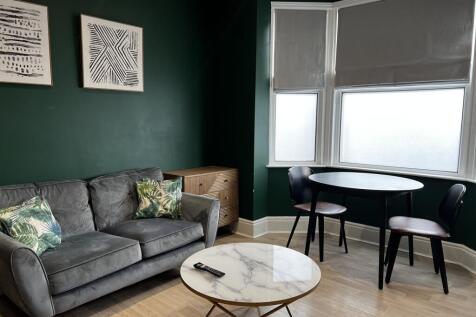 Lenton Boulevard: Flat 2 -  Luxury 1 bed student apartment photo 3