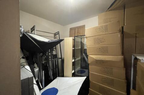 Office to rent Image 7
