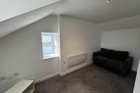 Yew Tree, Nottingham Road, Nottingham, Nottinghamshire, NG15 photo 3