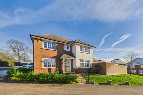 Immaculately Presented, Four Bedroom Detached Red