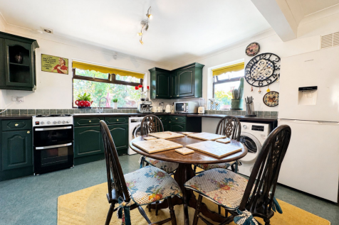 Hornbeam Road, Theydon Bois, CM16 photo 4