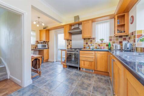 Kitchen/ Breakfast Room