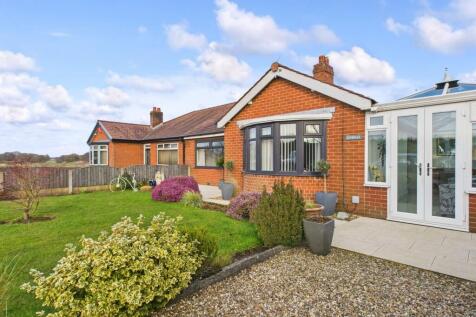 Ormskirk, L40 - property photo